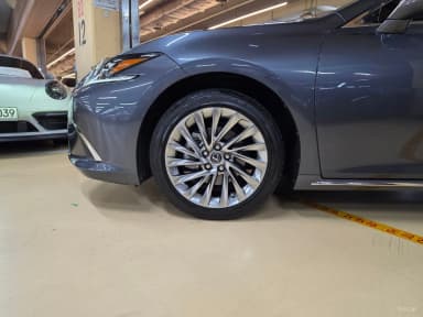 ES300h 7th Generation