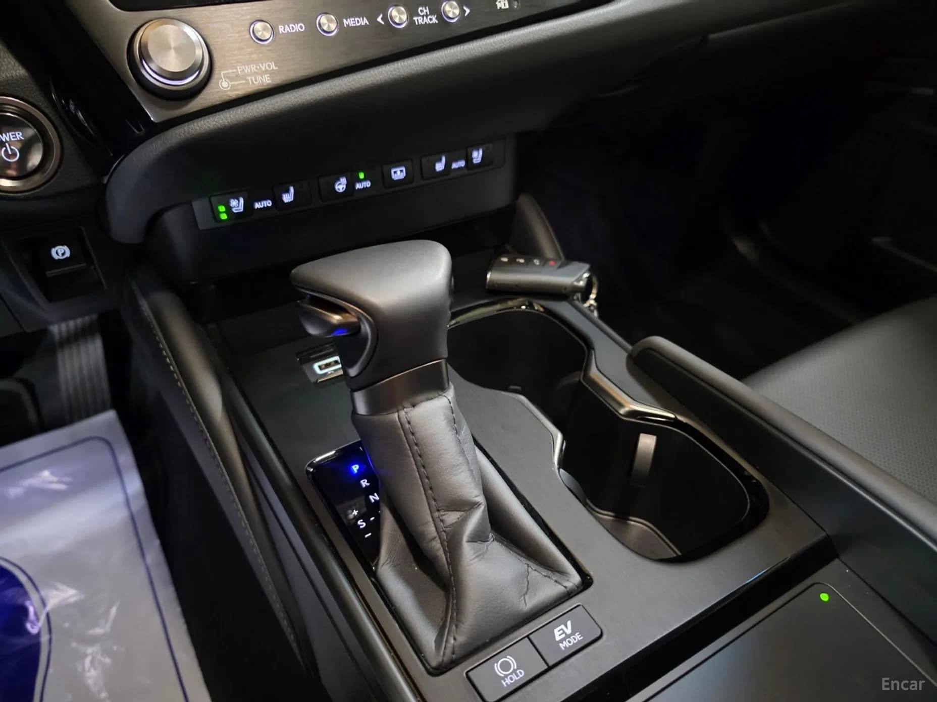 ES300h 7th Generation