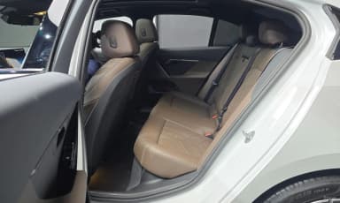 5 Series (G60)