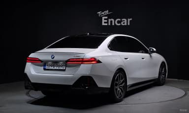 5 Series (G60)