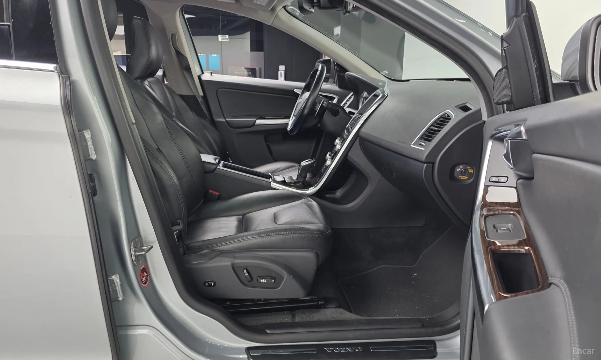XC60