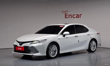 Camry (XV70)