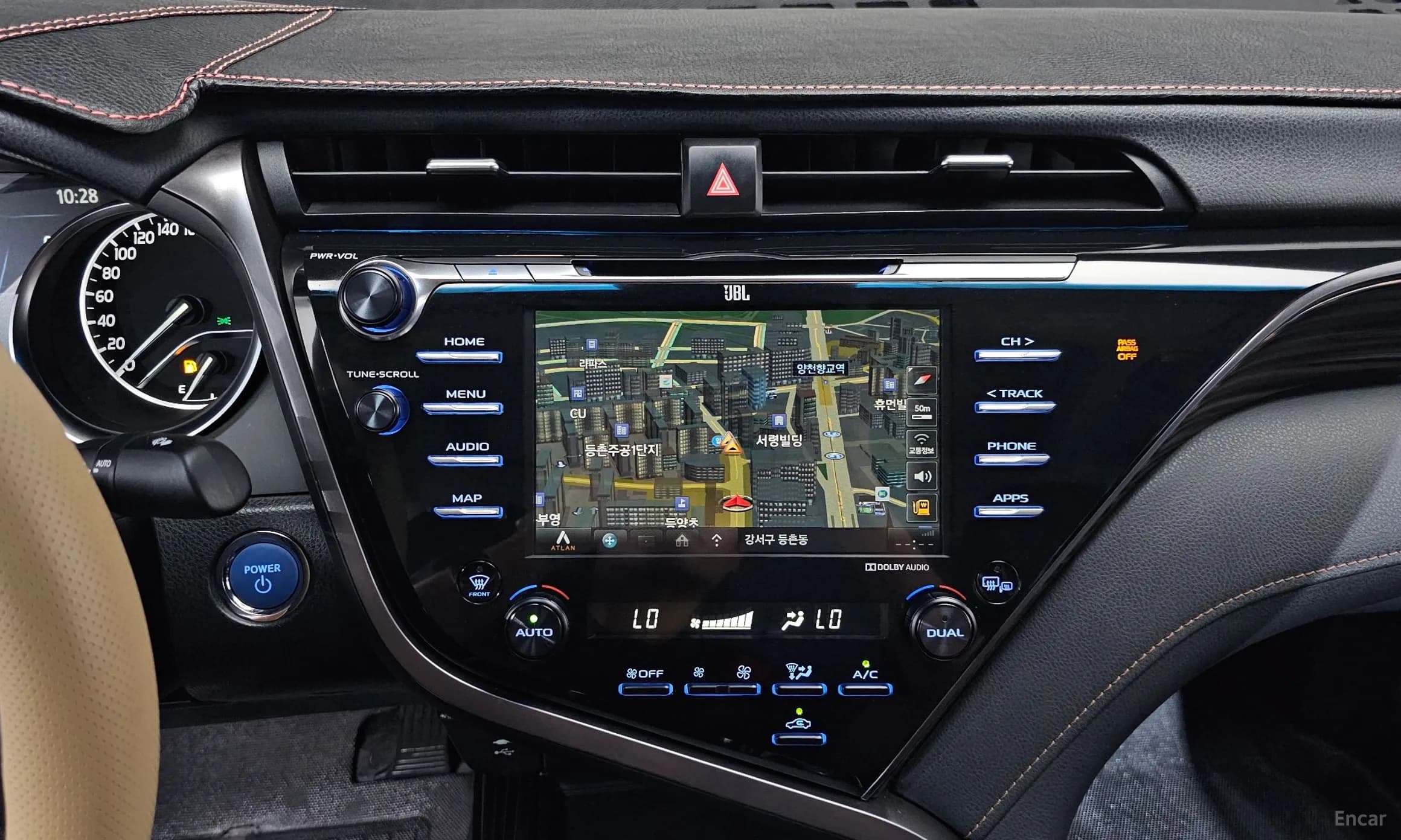 Camry (XV70)