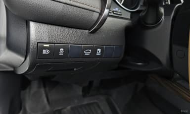 Camry (XV70)
