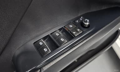 Camry (XV70)