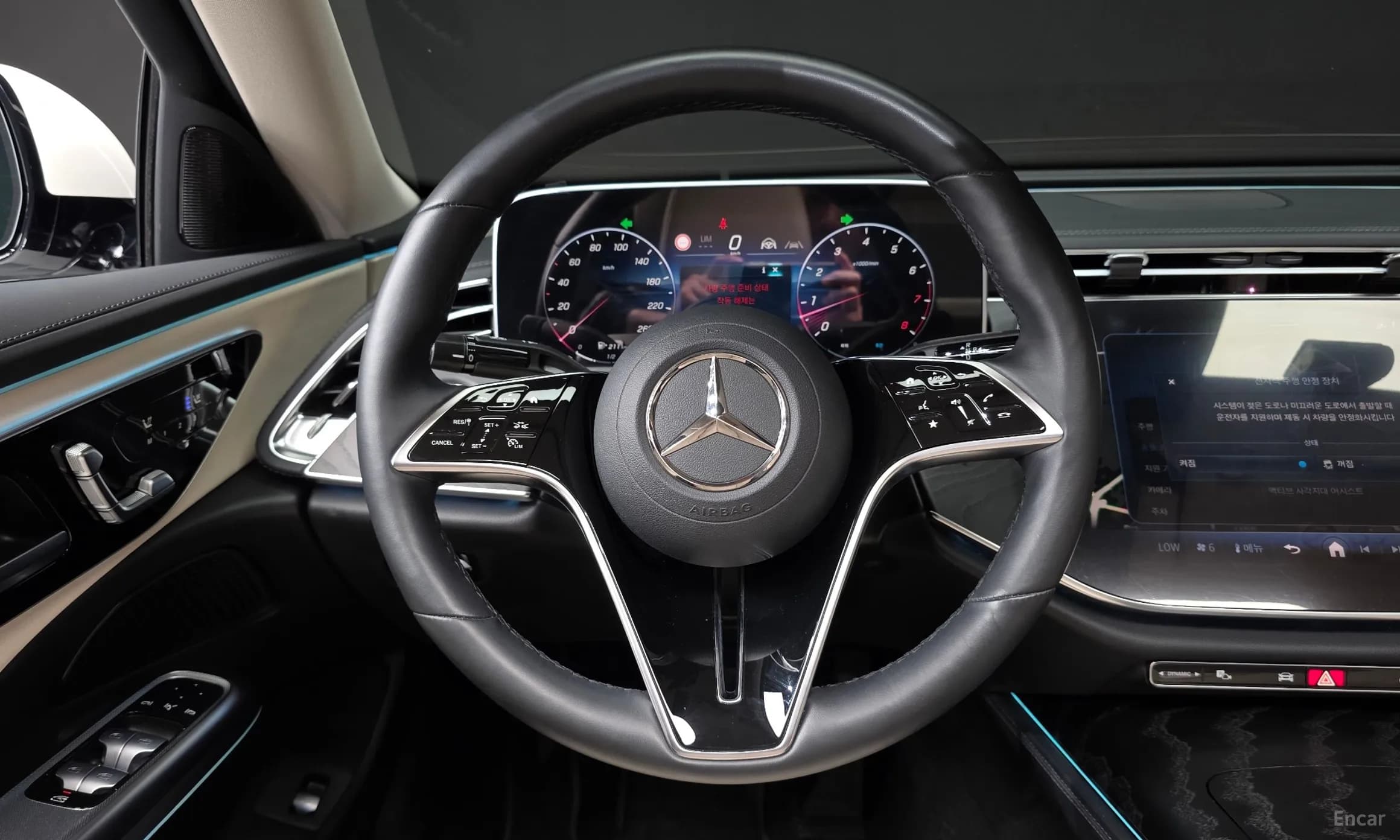 E-Class W214