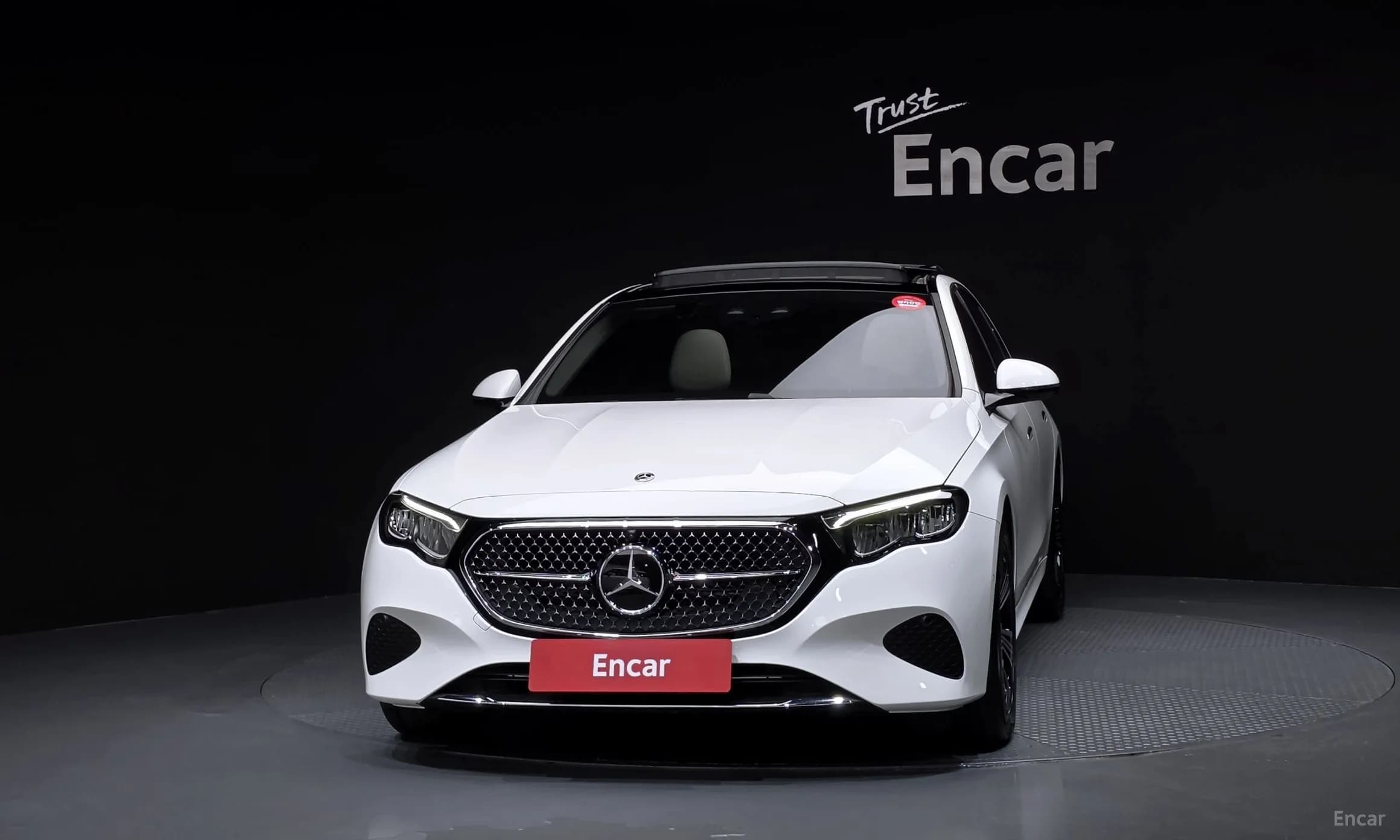E-Class W214