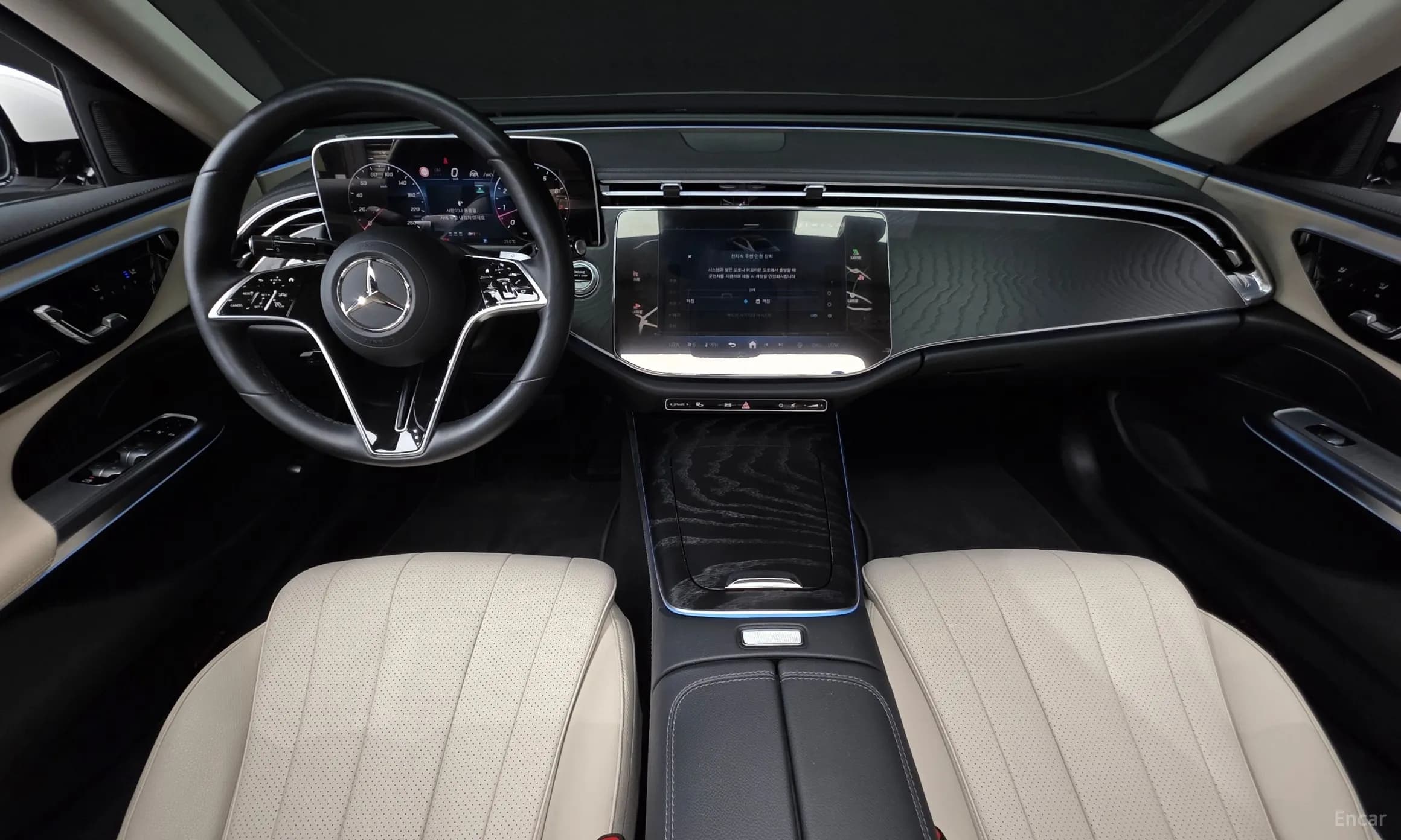 E-Class W214