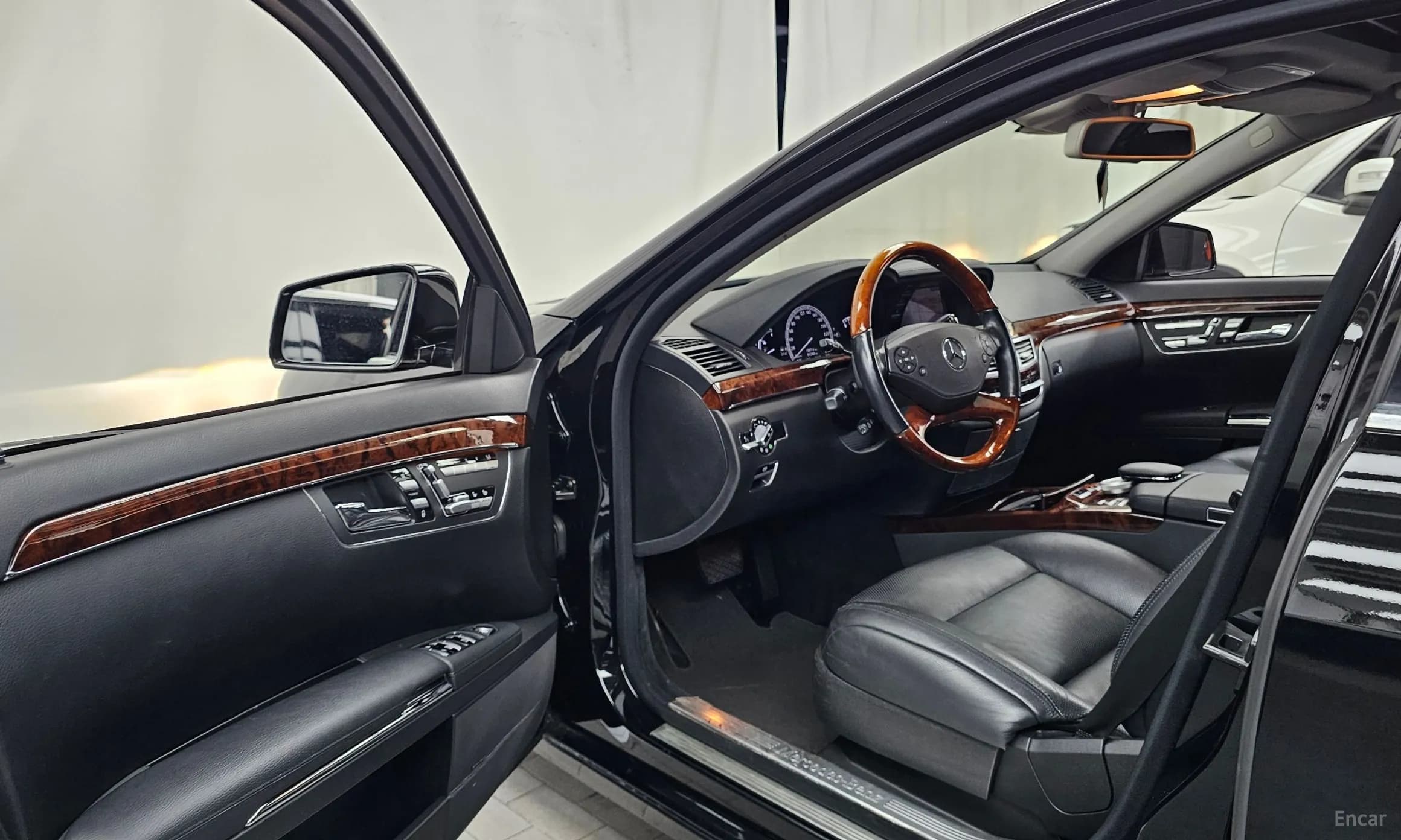 S-Class W221