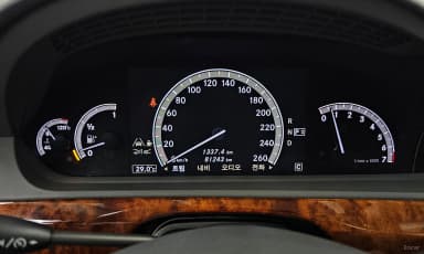 S-Class W221