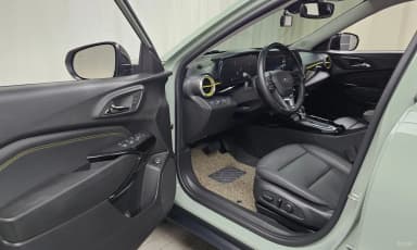 Trax Crossover