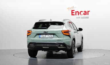 Trax Crossover