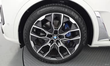 X7 (G07)