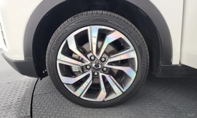 Berry New Tivoli