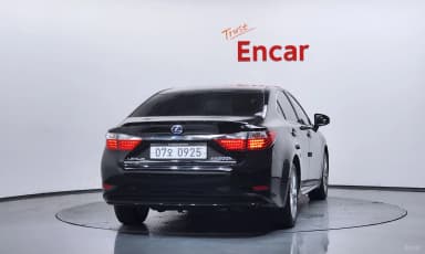 New ES300h