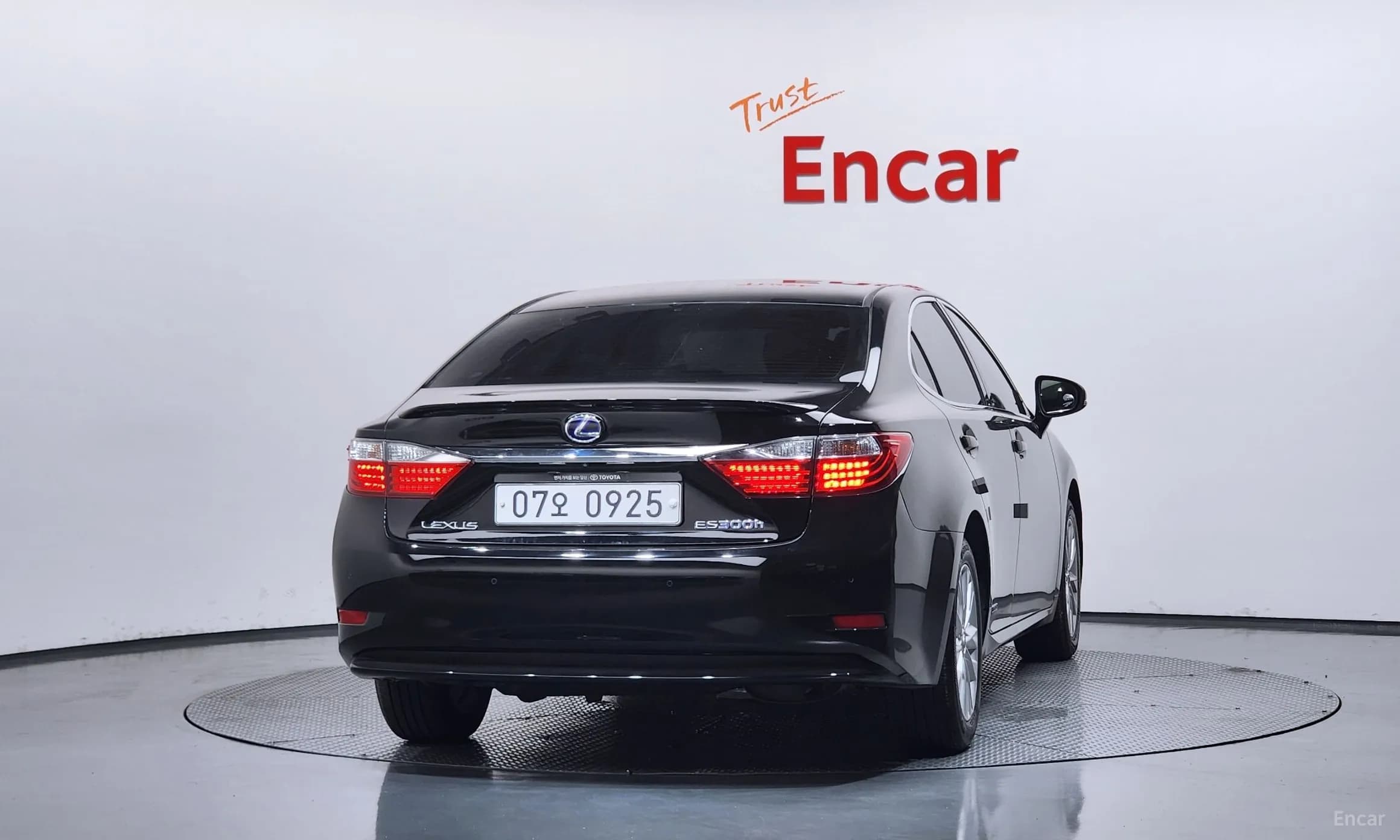 New ES300h