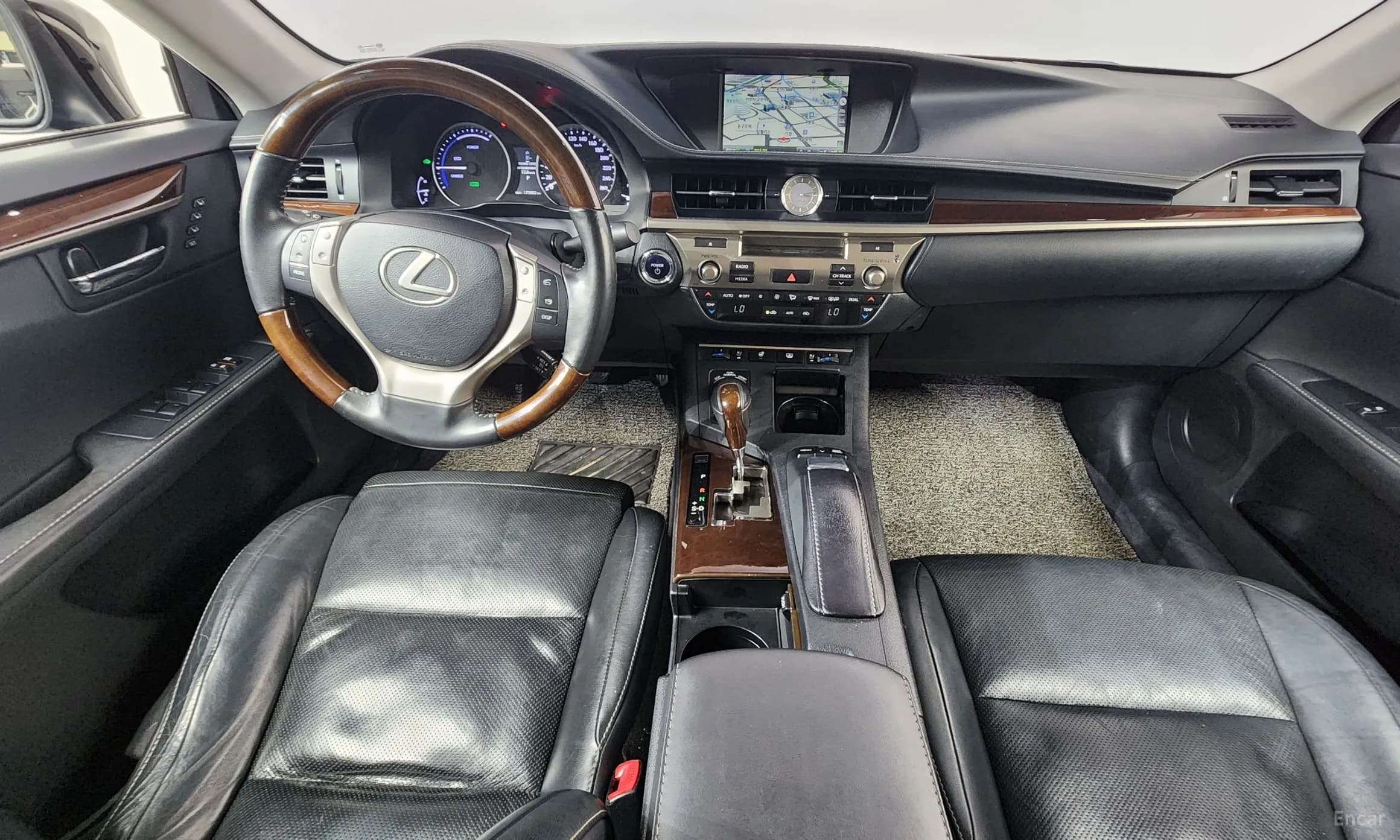 New ES300h