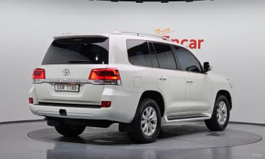 Land Cruiser