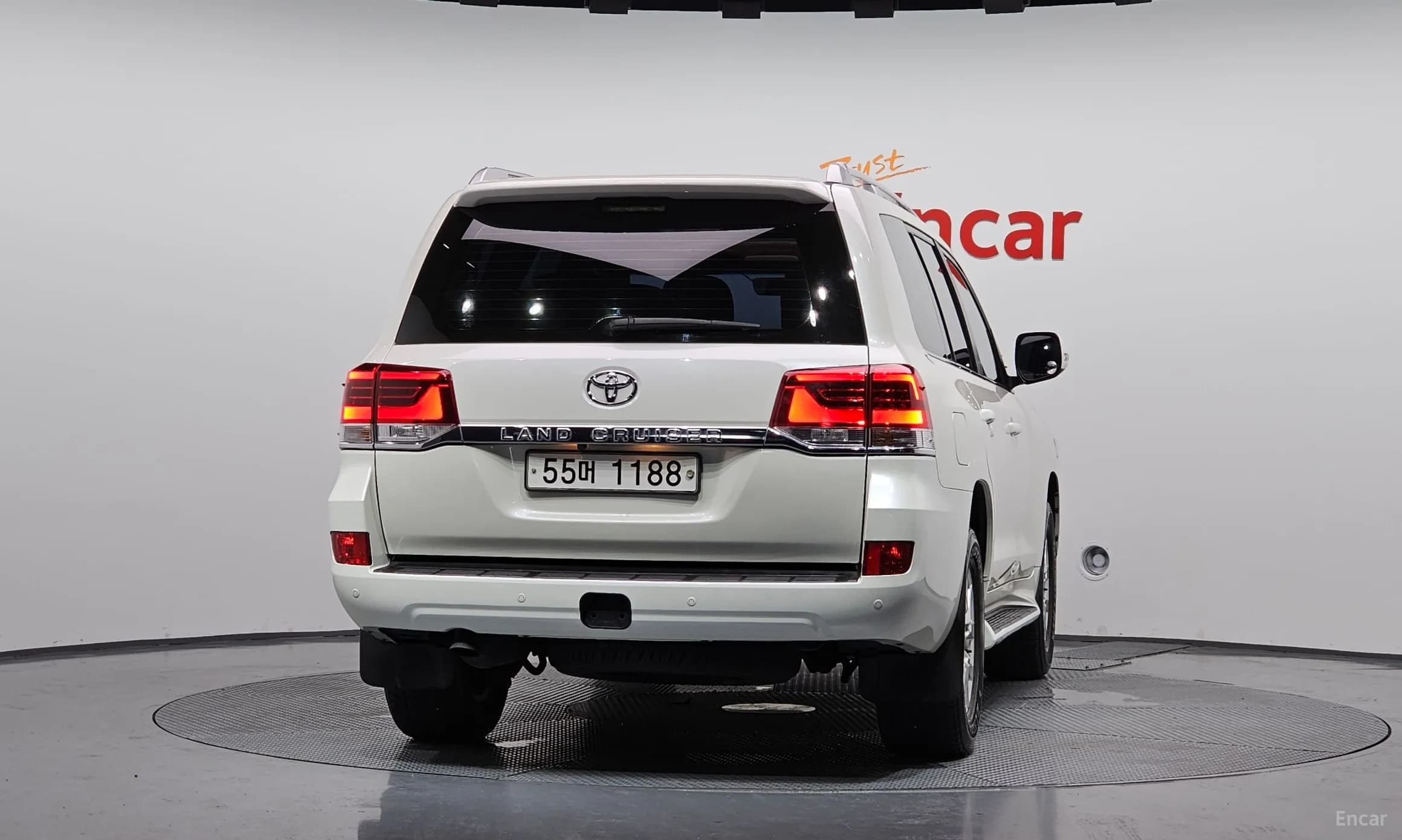 Land Cruiser
