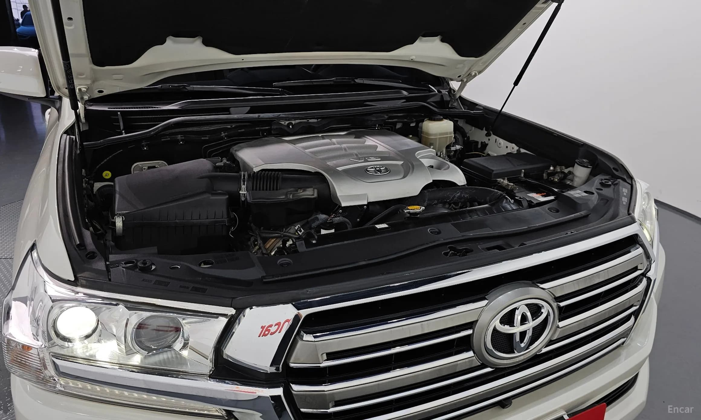 Land Cruiser