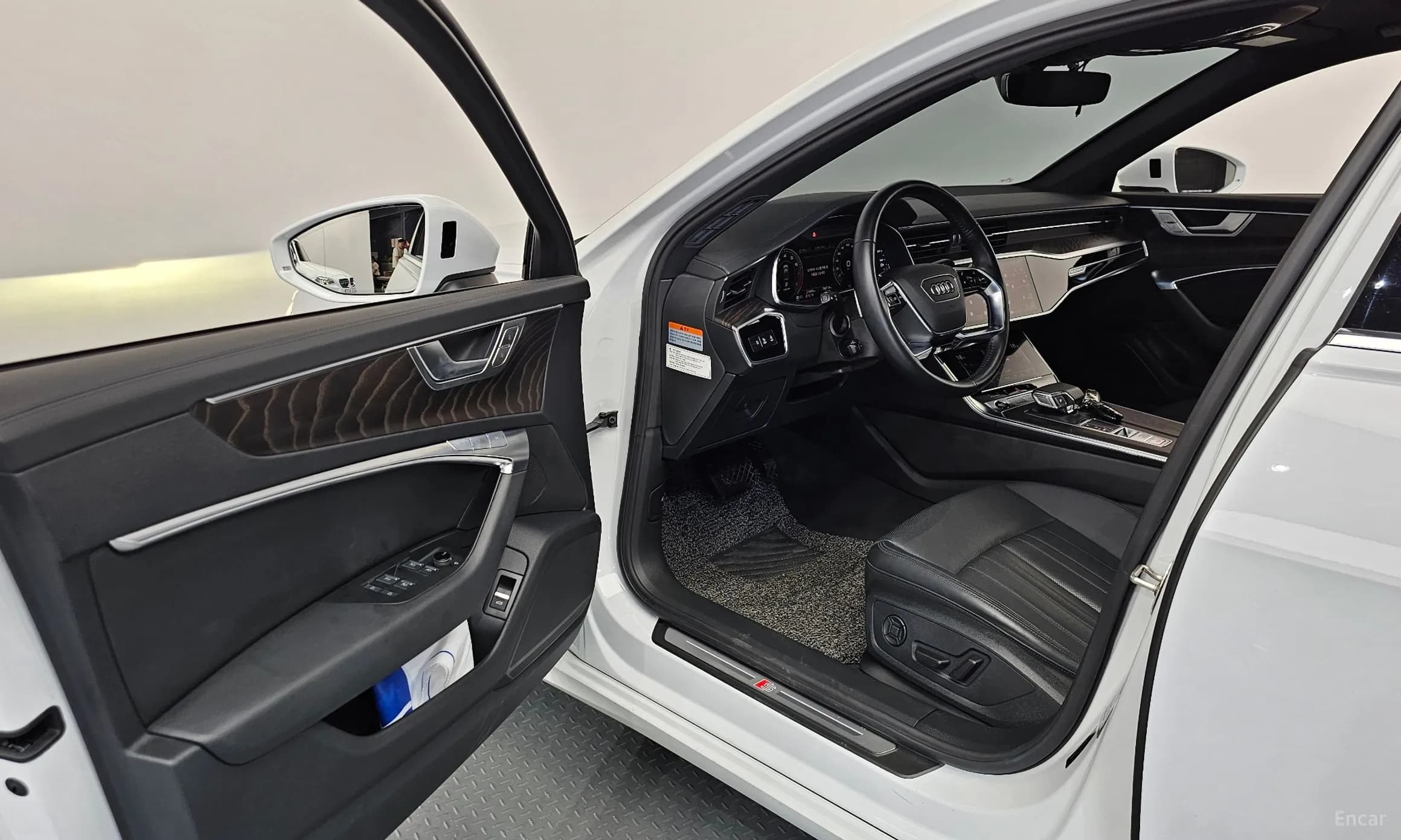 A6 (C8)
