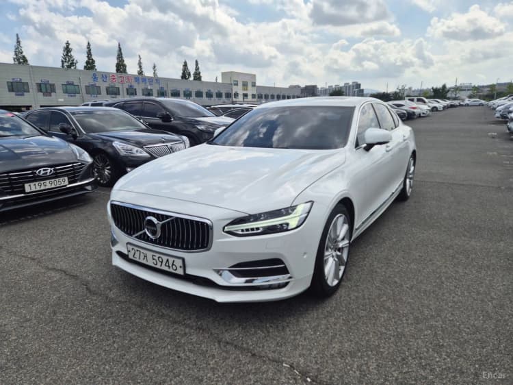 S90
