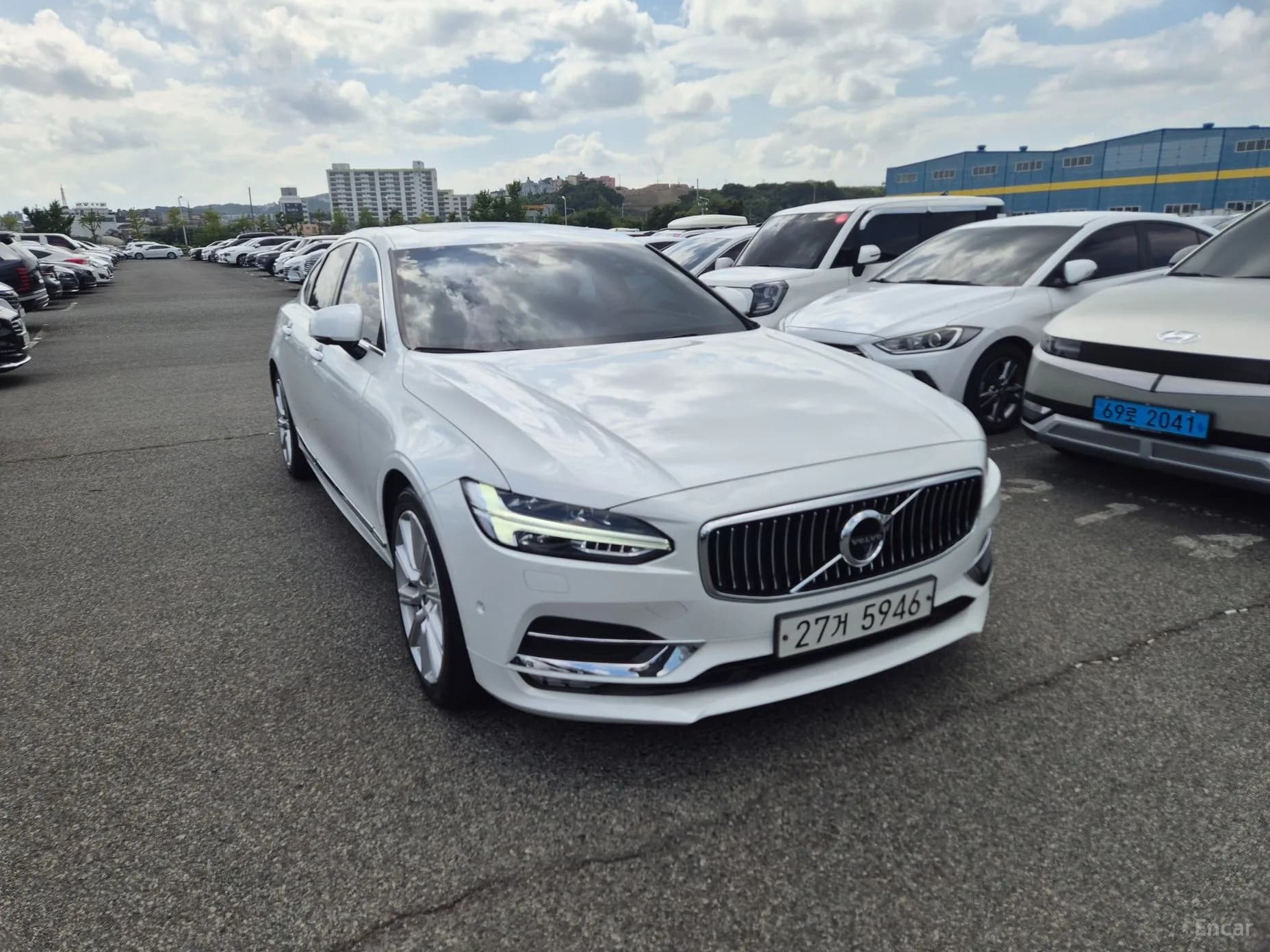 S90