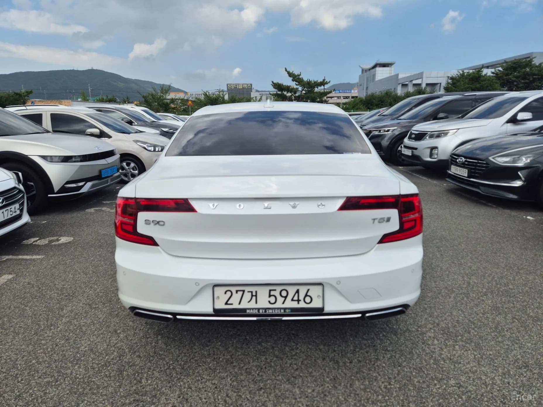 S90
