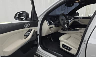 X7 (G07)