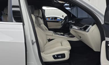 X7 (G07)