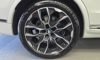 X7 (G07)