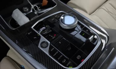 X7 (G07)