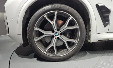 X5 (G05)