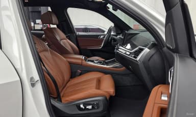 X7 (G07)