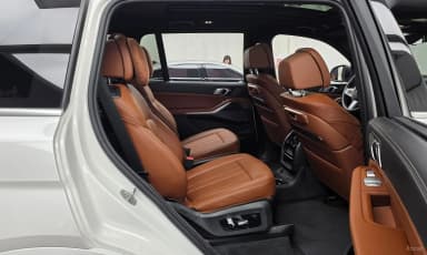 X7 (G07)