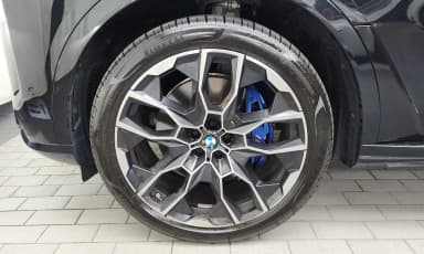 X7 (G07)