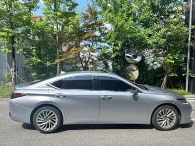 ES300h 7th Generation