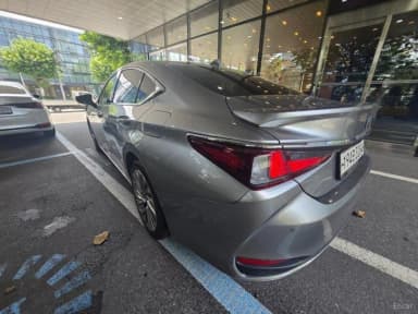 ES300h 7th Generation