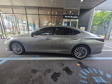 ES300h 7th Generation