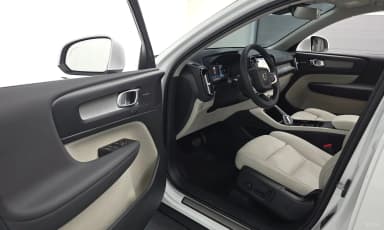 XC40
