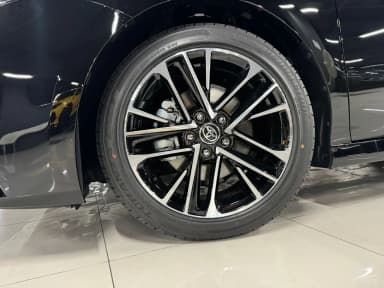 Camry (XV80)