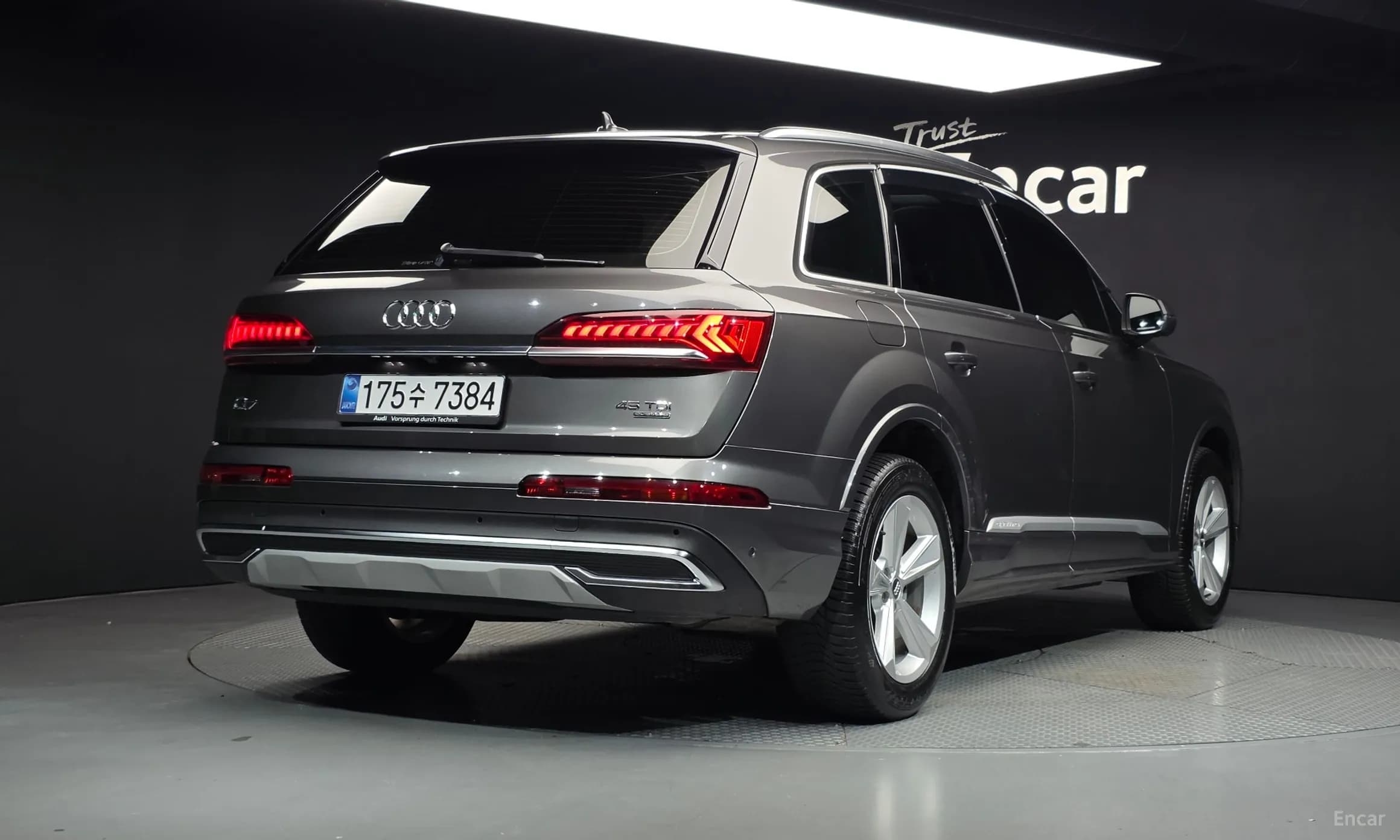 Q7 (4M)