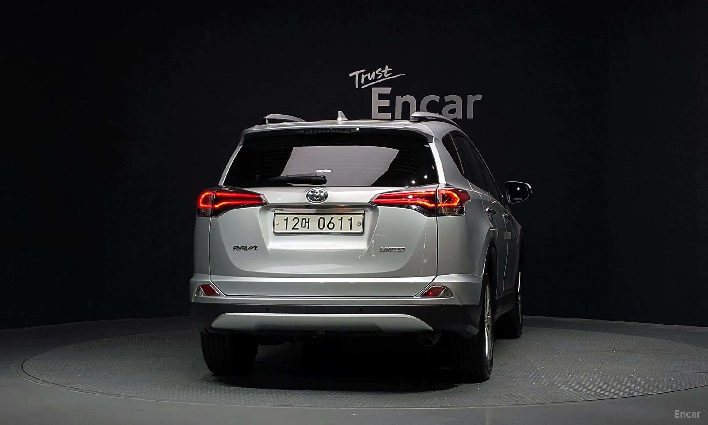 RAV4