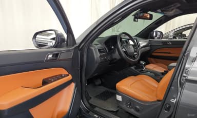Rexton Sports Khan