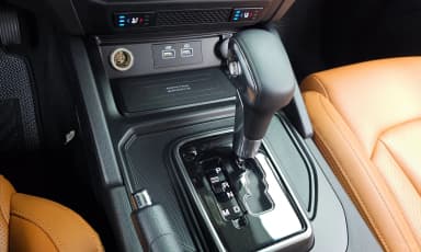 Rexton Sports Khan