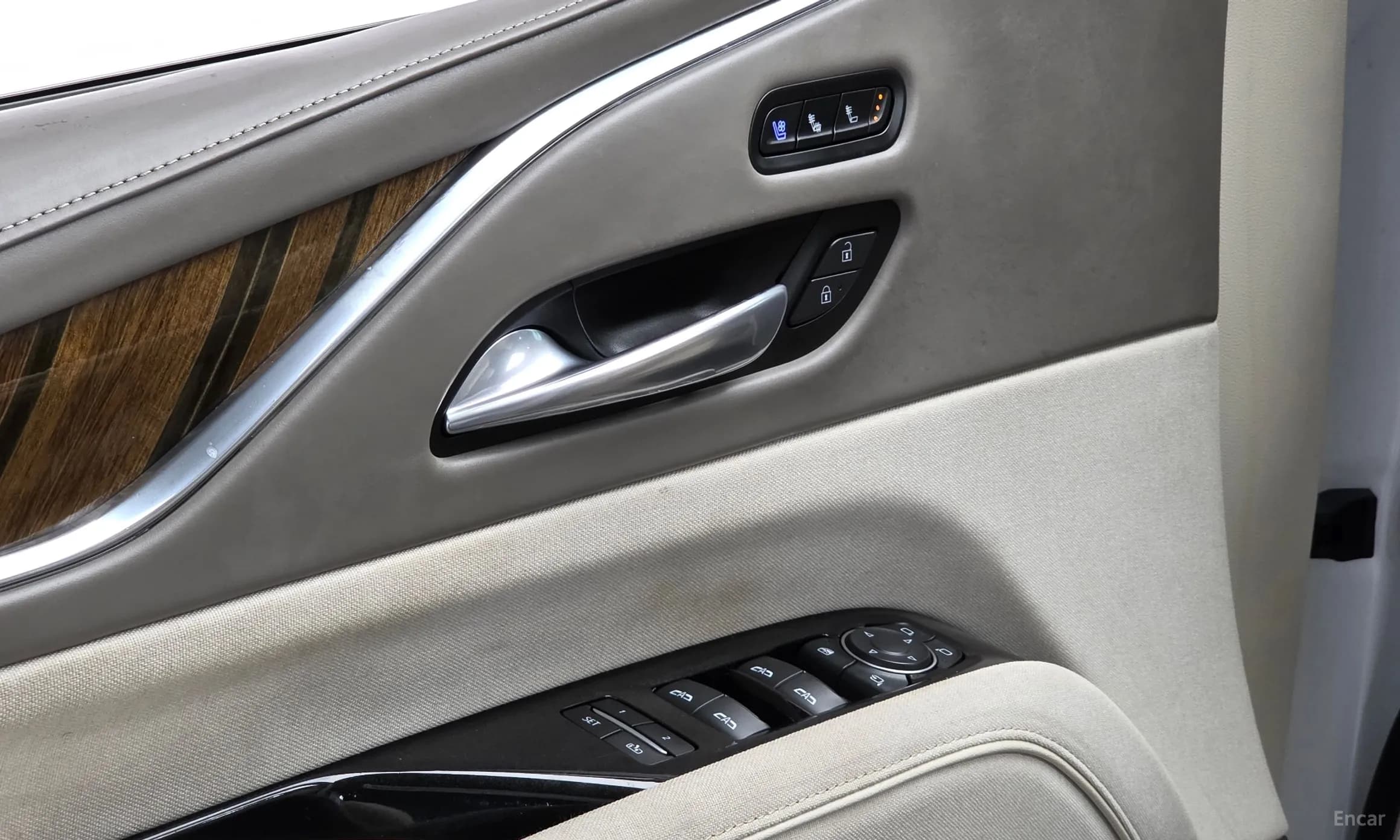 Escalade 5th Generation