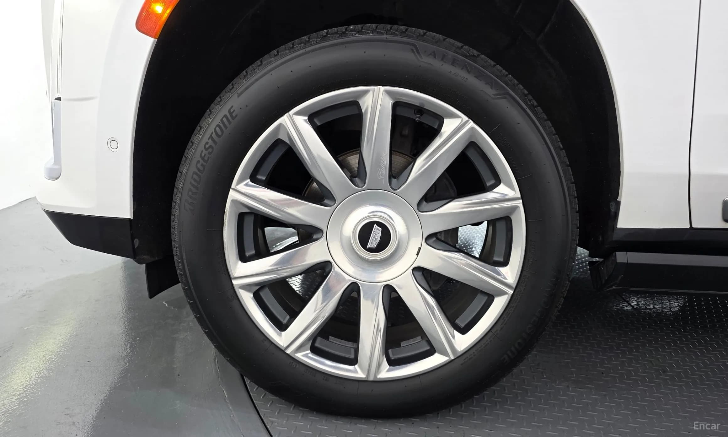 Escalade 5th Generation