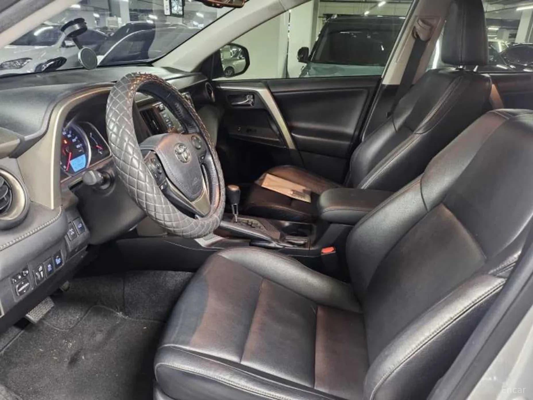 RAV4