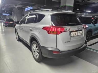 RAV4