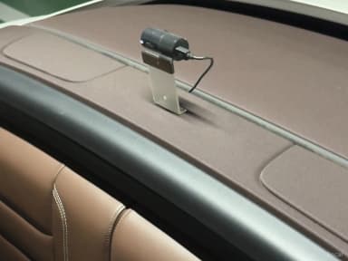 911 (992)